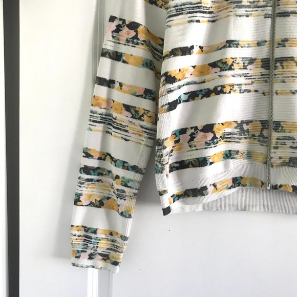 Sold - Picture 5 of 14